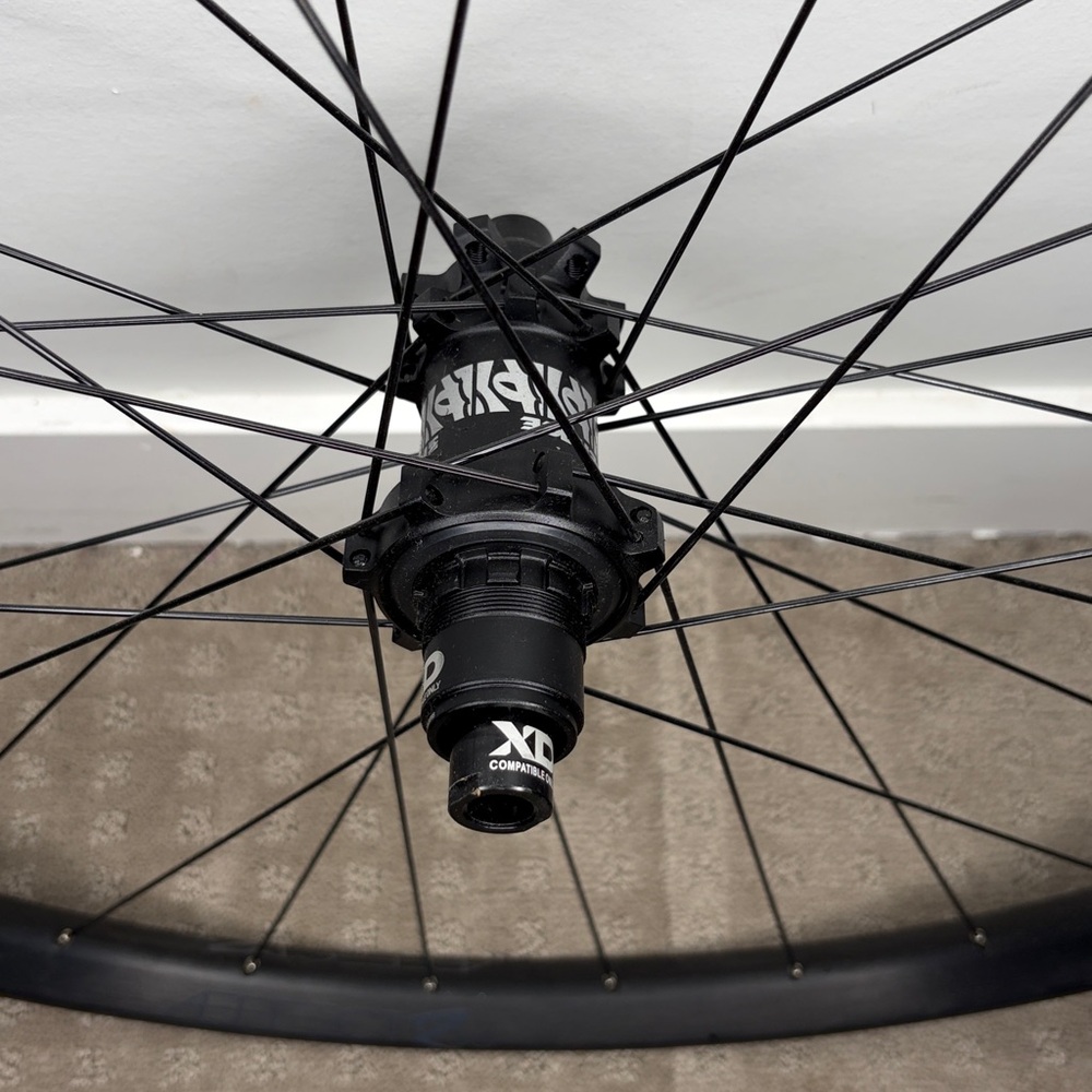 Race Face Aeffect R30 Aluminum Wheel - Picture 5 of 10